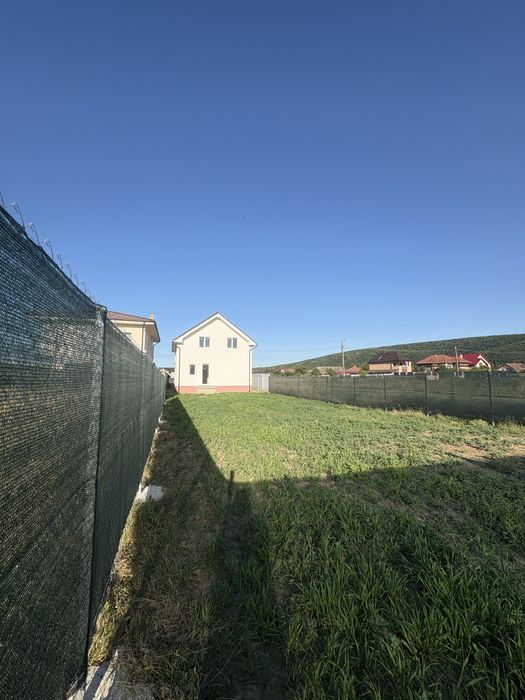 Casă individuală semifinisată în Gilău , zonă centrală. Preț 159000 €