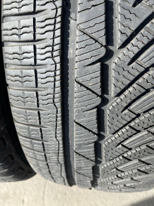 2 бр. зимни гуми 245/45/18 Michelin PA 6 mm DOT 3014