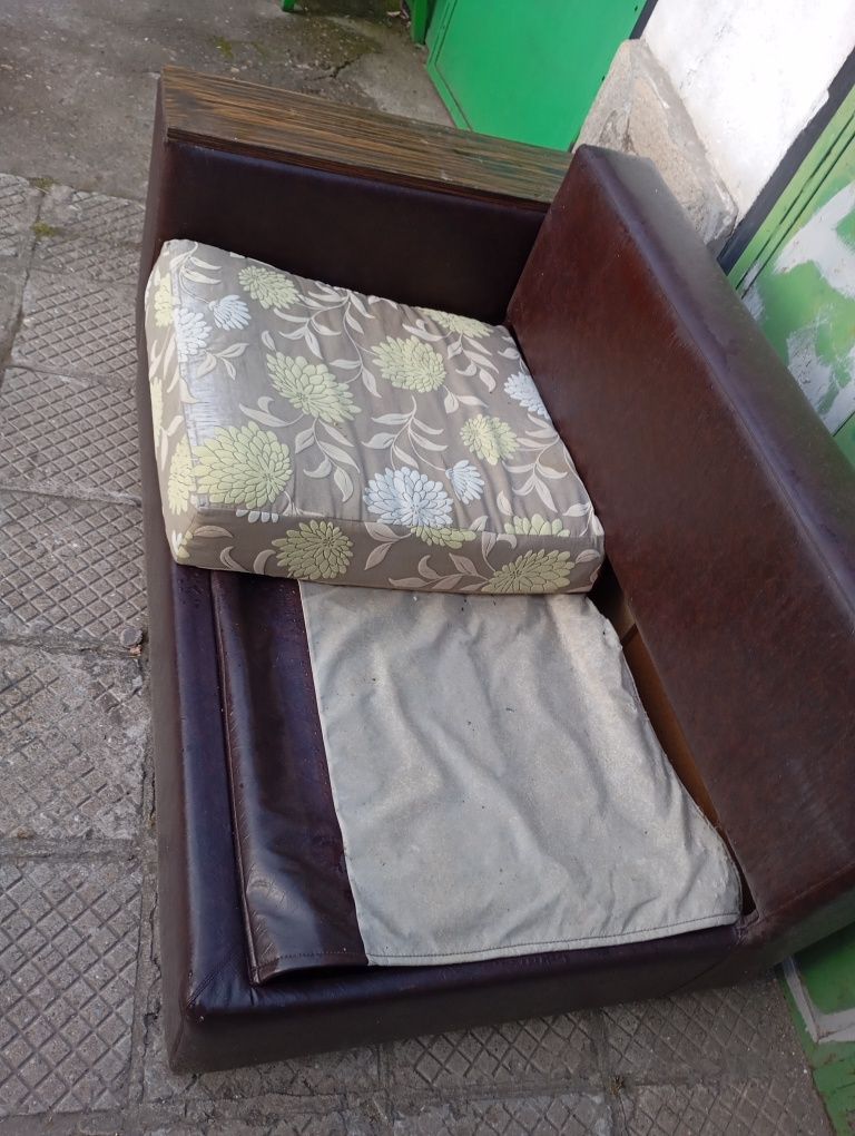 Подарявам ъглов диван