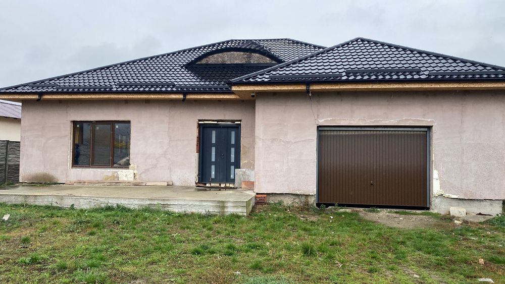 Casa parter  + mansarda Curtisoara Olt 215mp