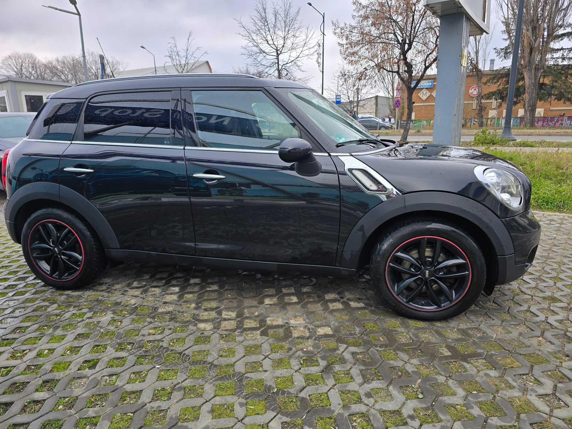 MINI  Countryman