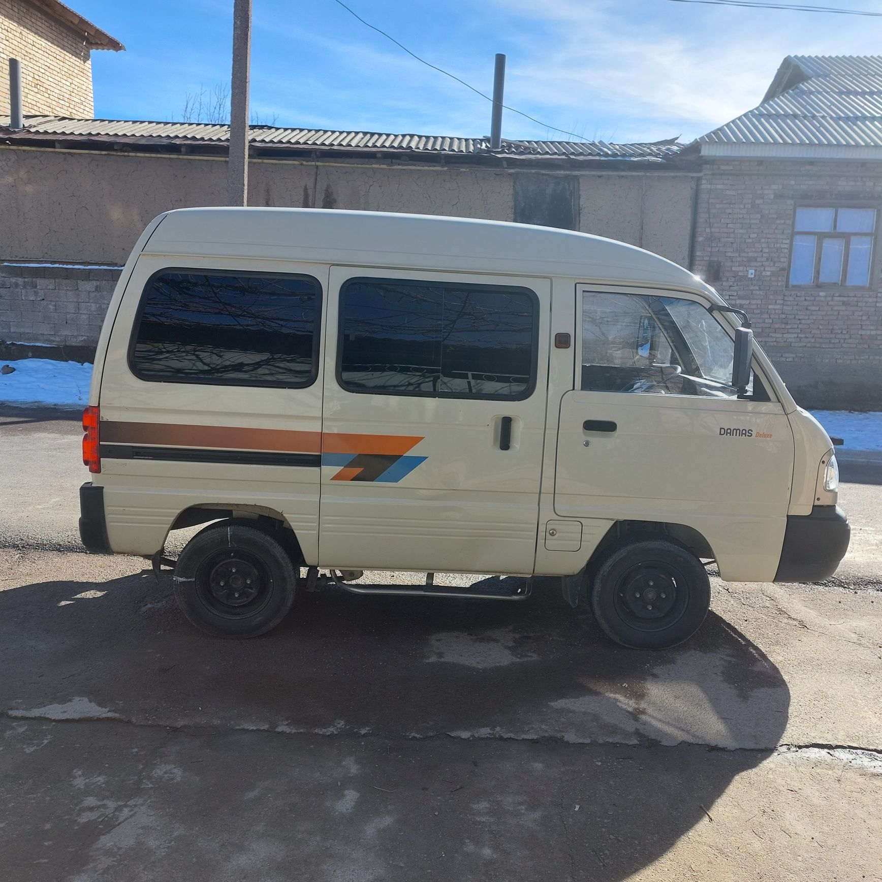 Продаётся автомобиль дамас срочно