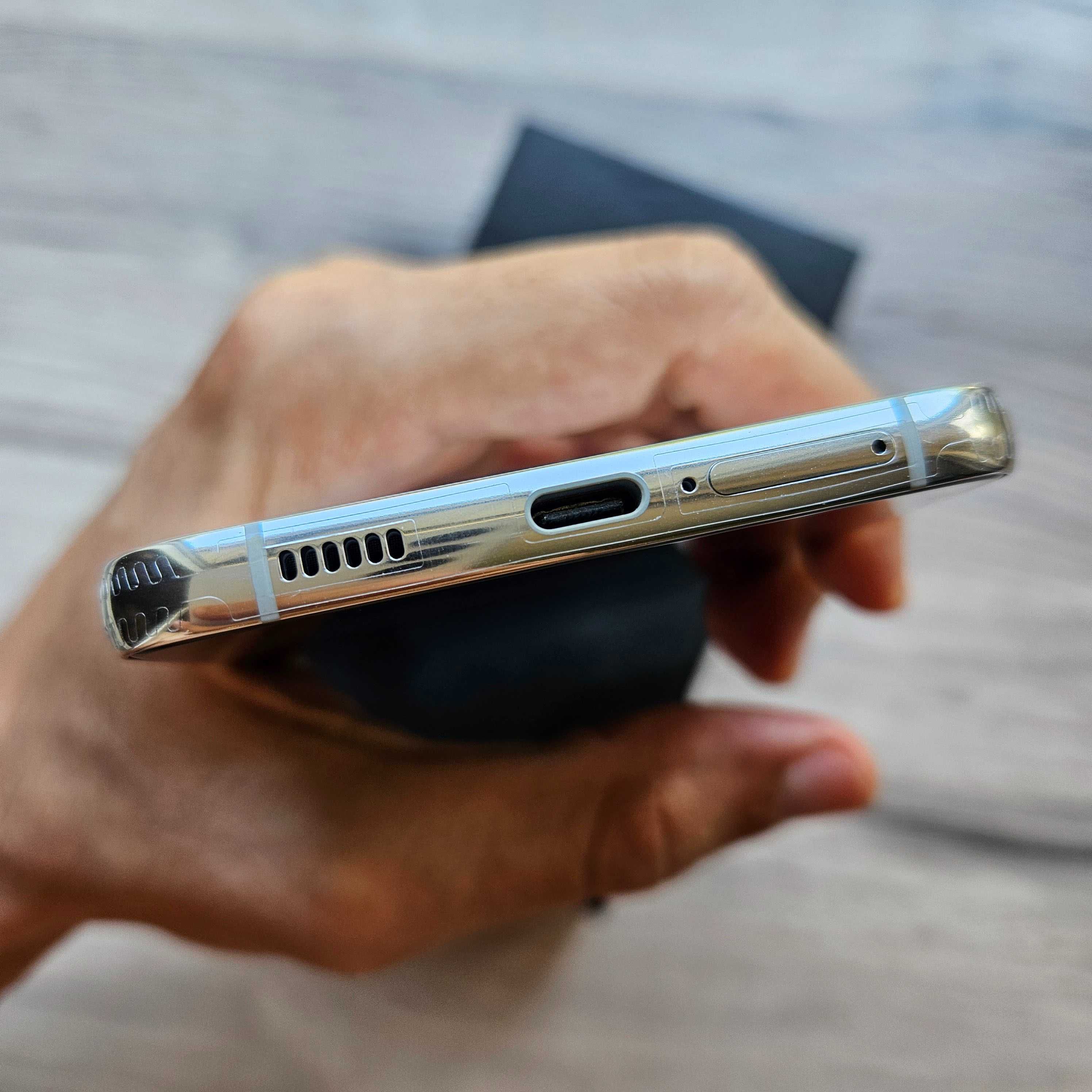 New! Galaxy S22 Plus 256GB "Snapdragon 8 Gen 1"