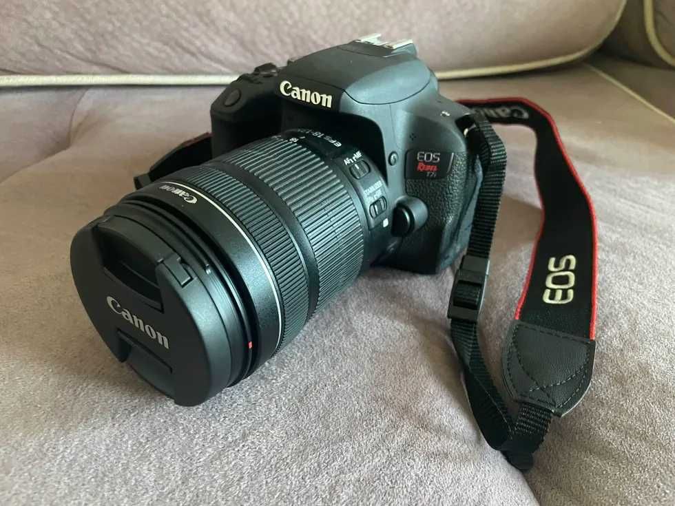 Canon EOS T7i + обектив