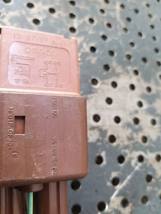 Releu electroventilator citroen c5 aircross 9656916680