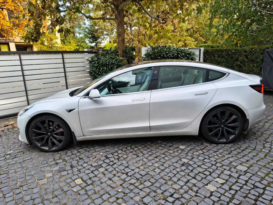 TESLA 3 Performance Long Range Full White