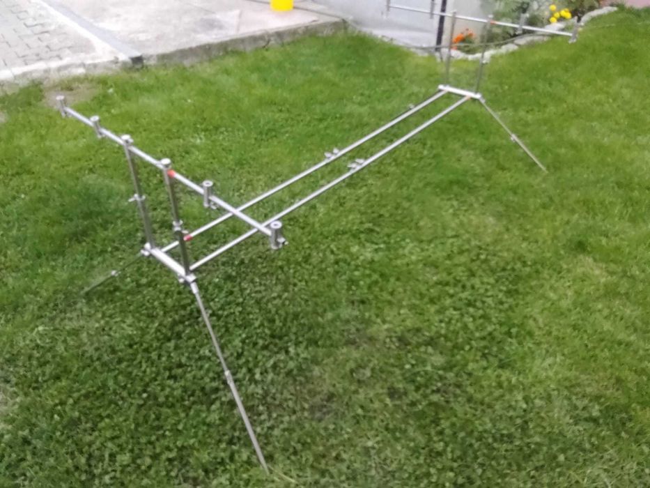 Vand Rod Pod X 2 Alcatraz cu 4 posturi pt pescuit la crap.