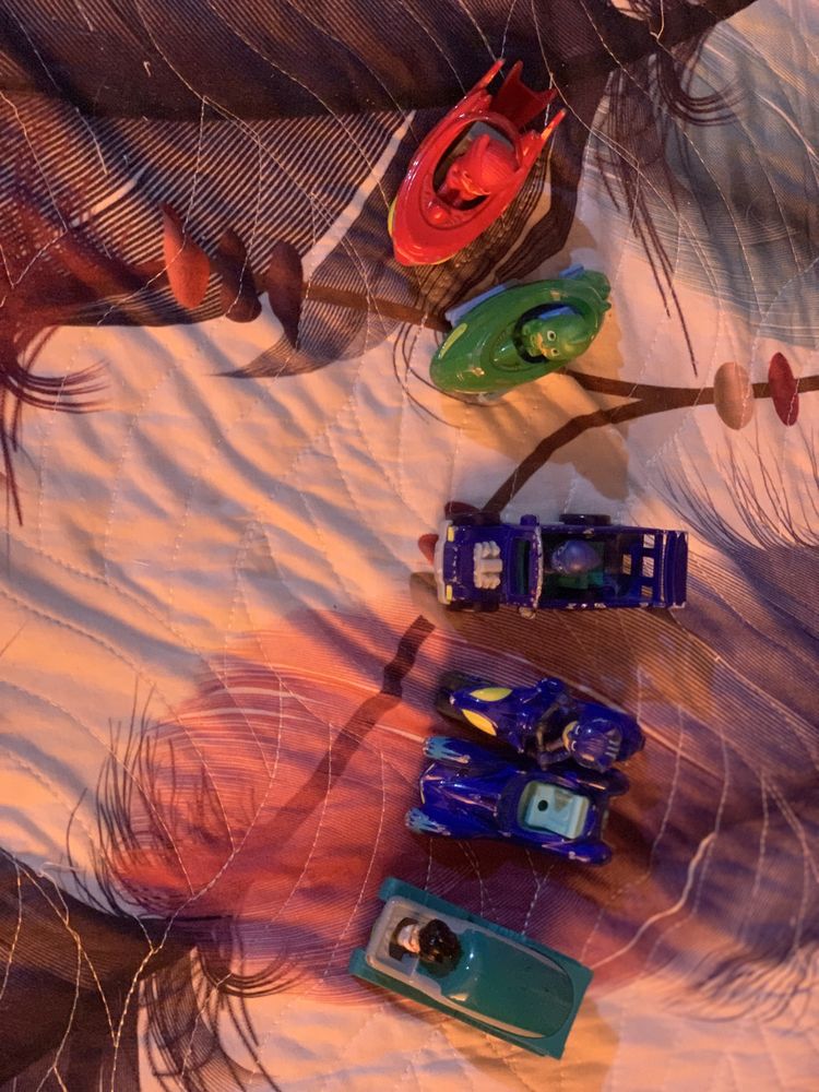 Set masinute PJ Mask Eroi in Pijamale si Raufacatori stare foarte buna