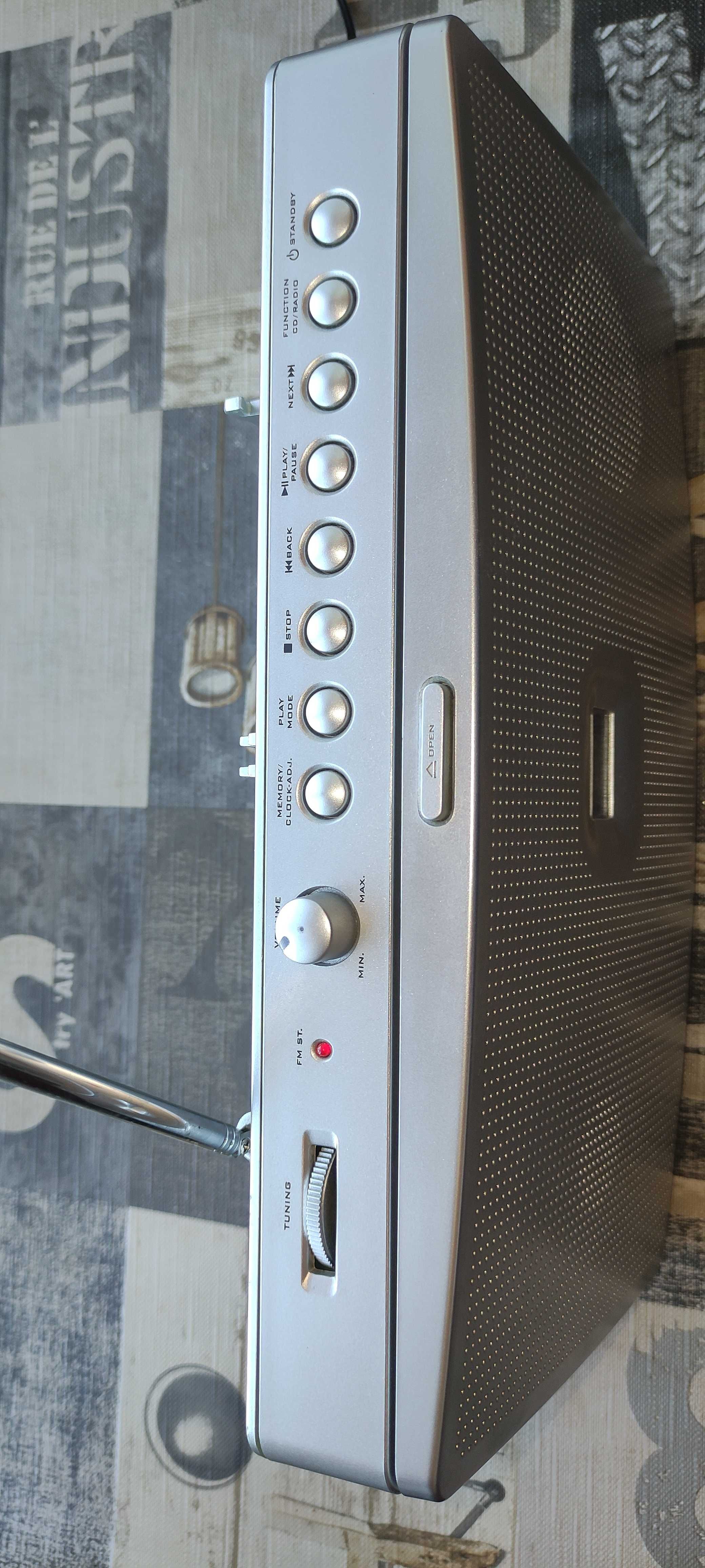 CD player с радио TCM 228045