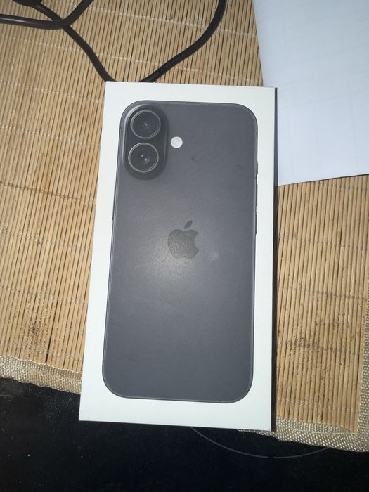 Iphone 16 , 128 gb .