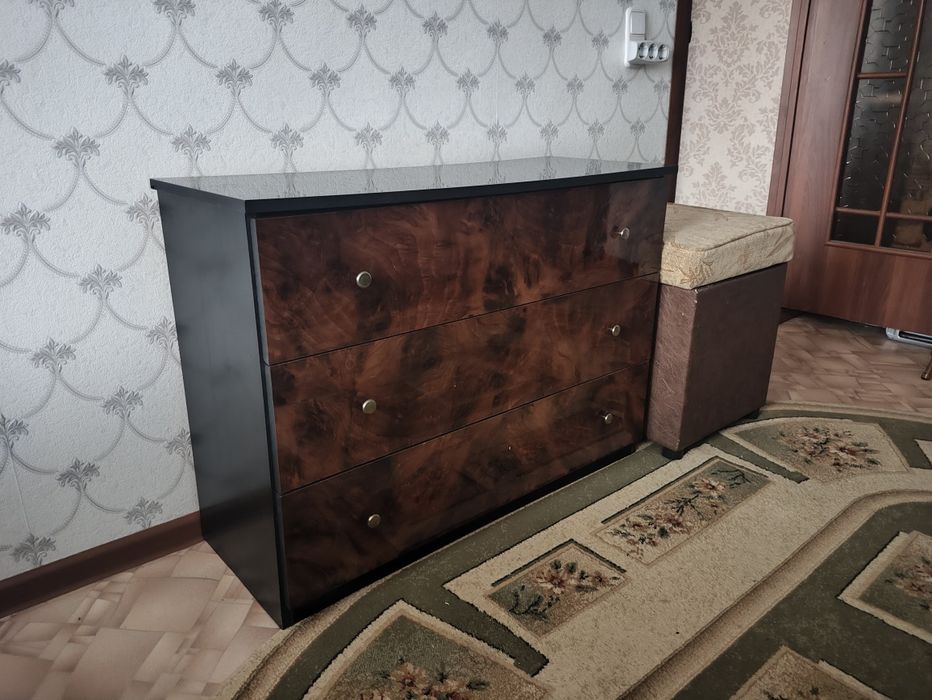 Продается спальний горнитур