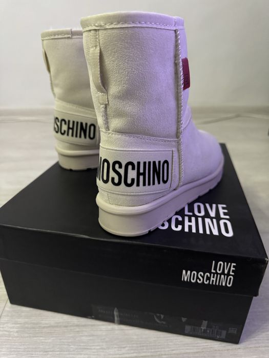 Cizme Love Moschino