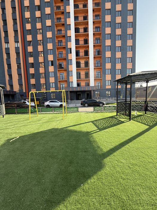 Срочна квартира сотилади сергели бобир махалла