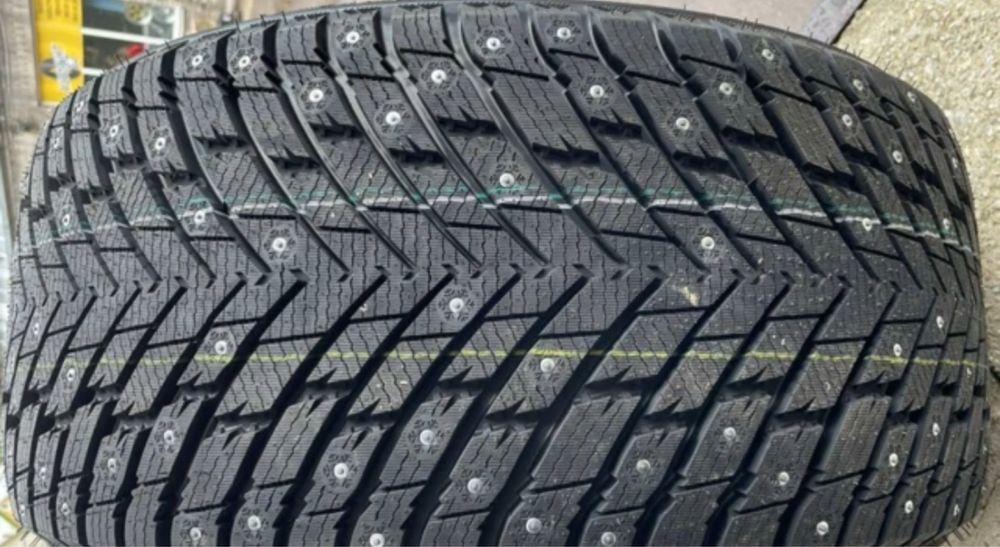 Grenlander IceDefensor Stud II 255/45 R20 101T с шипами
