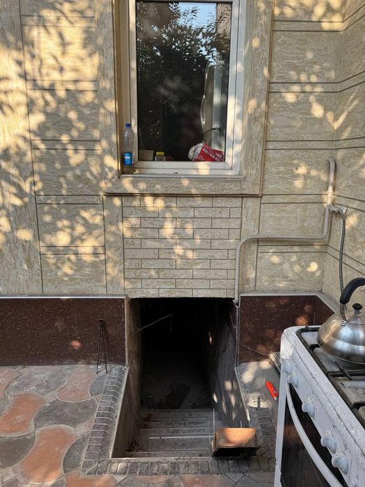 Hovli sotiladi uy o‘zimniki bez makler