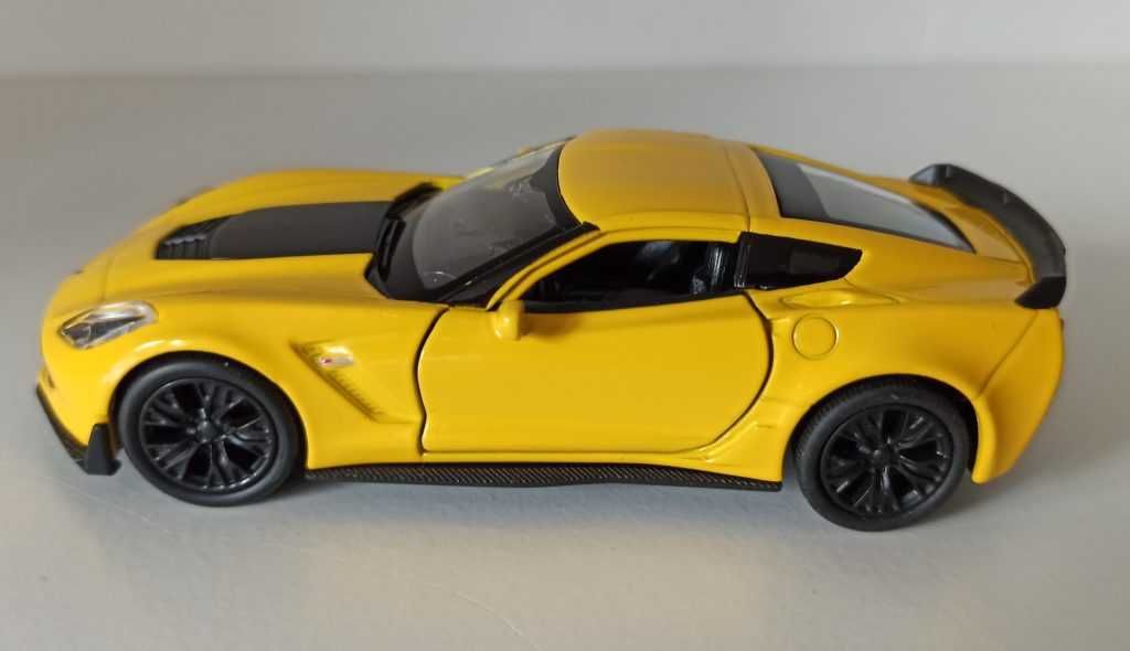 Macheta Chevrolet Corvette Z06 C7 2014 - Welly 1/36