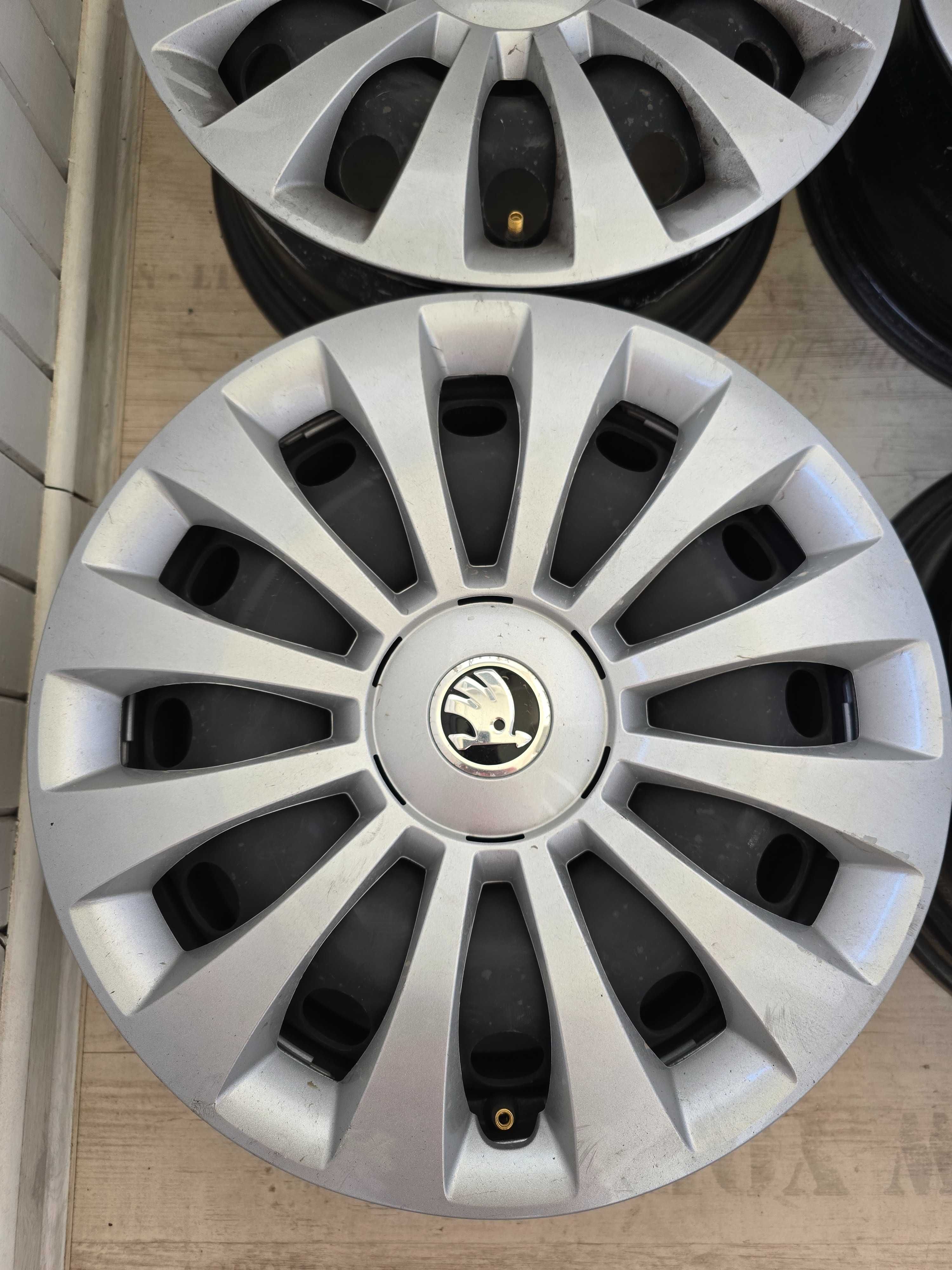 Метални джанти с тасове 15 за Skoda Fabia