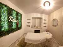 Ofer servicii de masaj de relaxare și terapeutic