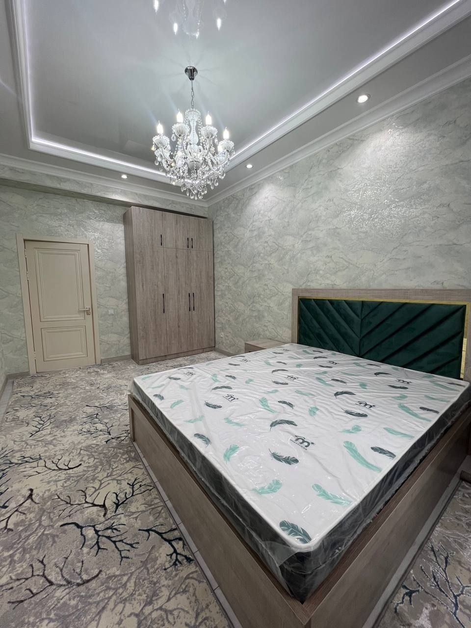 Продам чил 5 кв 3хона 6 этаж 9 этажлий дом новостройка 85м²