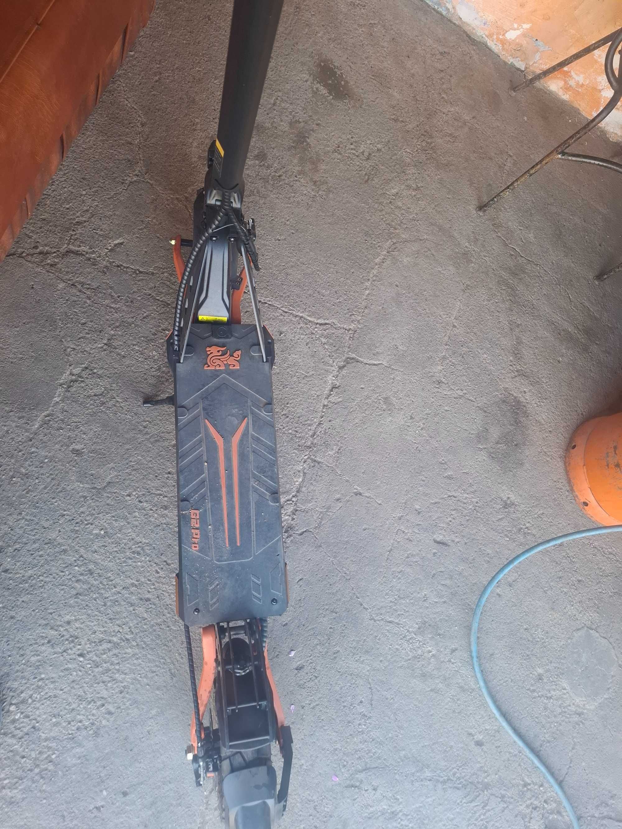 Vand sau schimb cu auto