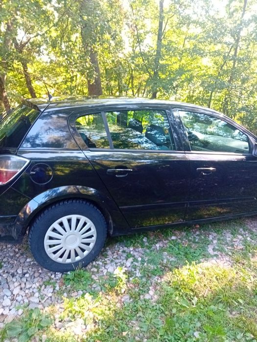 Opel astra h  berlina