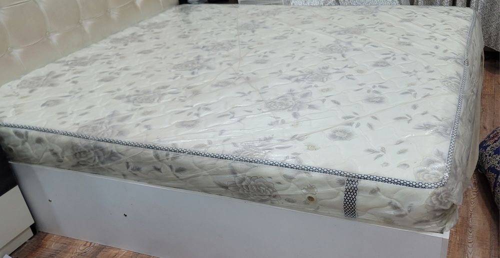 Матрас на кровать