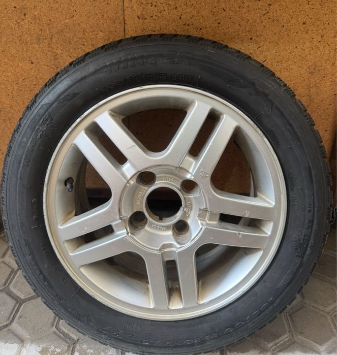 Janta originala Ford 15” + cauciuc M+S 185/60