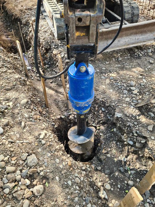 Inchiriere utilaje Miniexcavator 3,5t,2xBuldoexcavatoare,Cilindru 2t