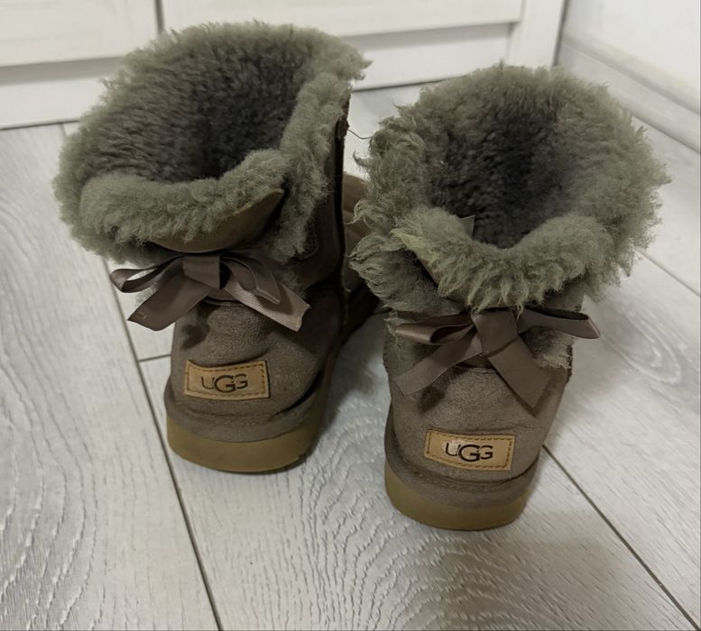UGG nr. 38 super pret