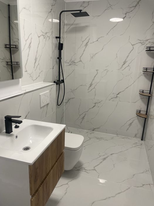 Inchiriez apartament