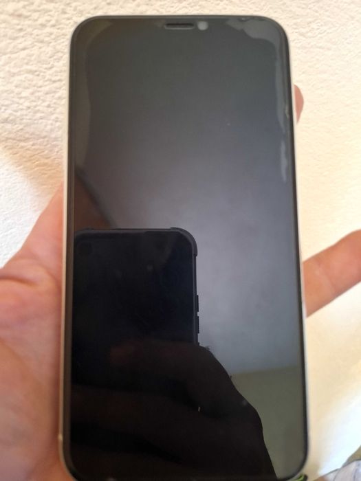 iPhone 11 64гб в отлично състояние