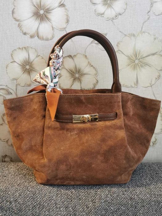 Стилна кожена чанта- 97 лв.