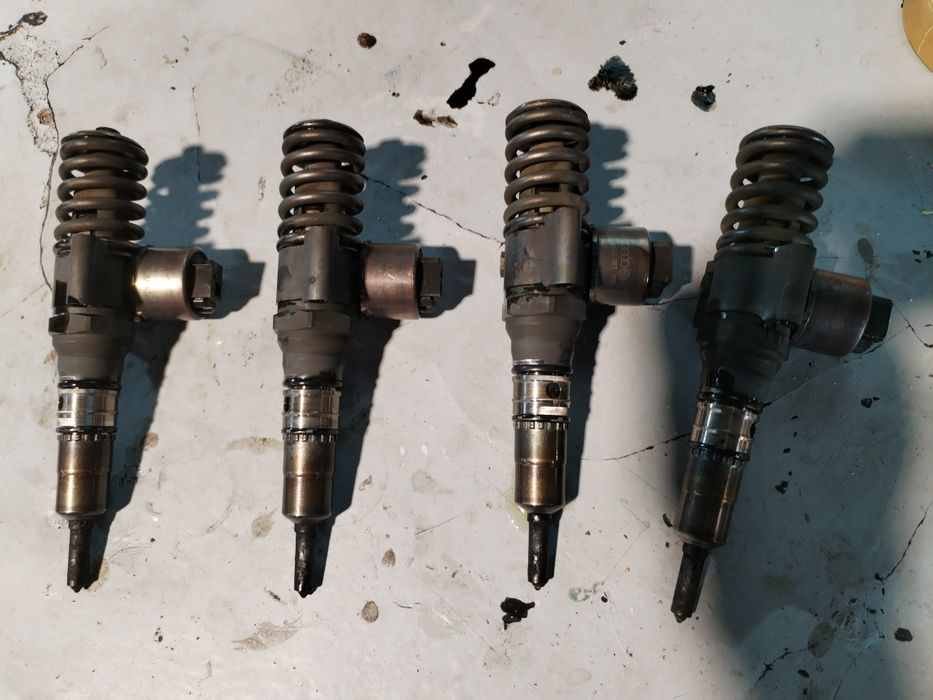 Помпи дюзи 2.0тди audi, vw 140кс мотор BKD