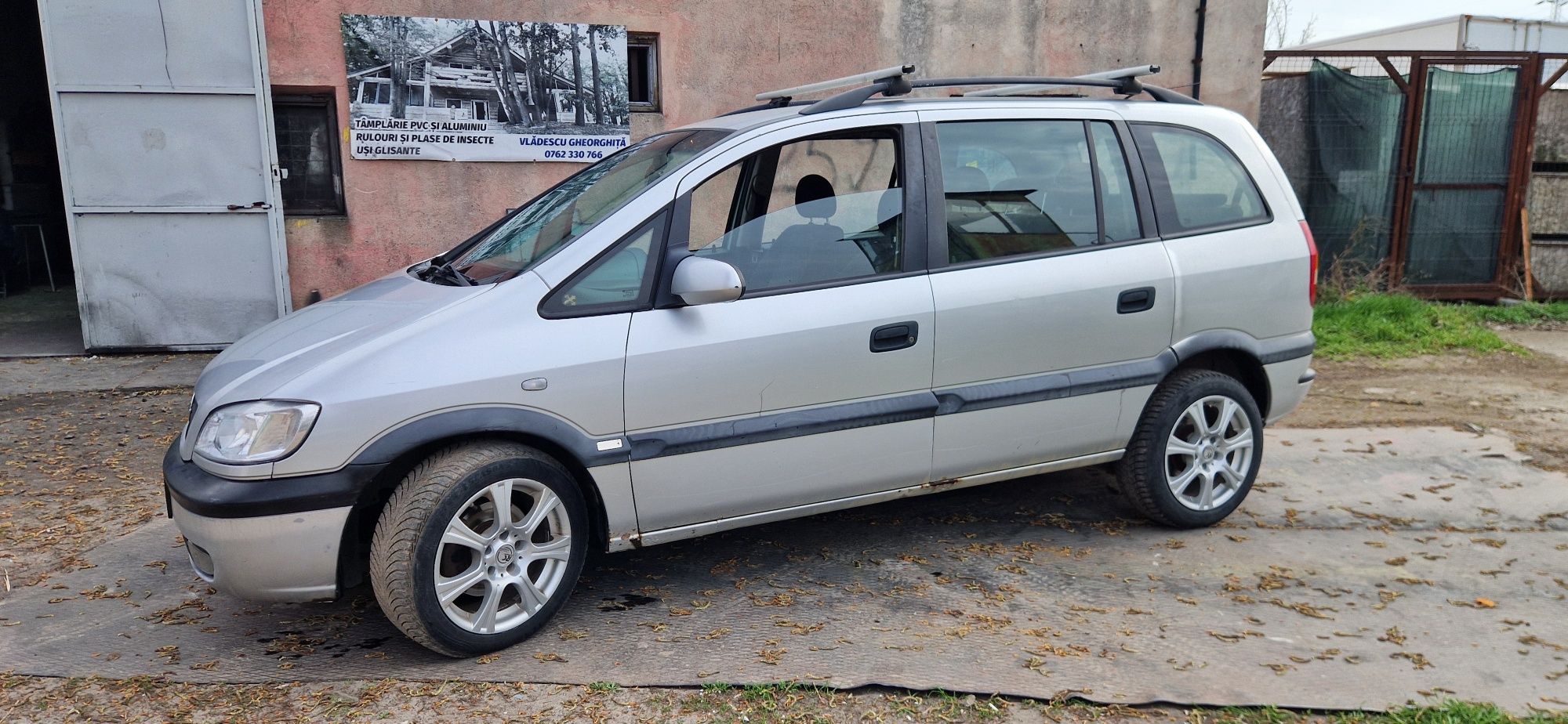Opel Zafira 1.6 Benzina . GPL. 7 locuri . An 2000