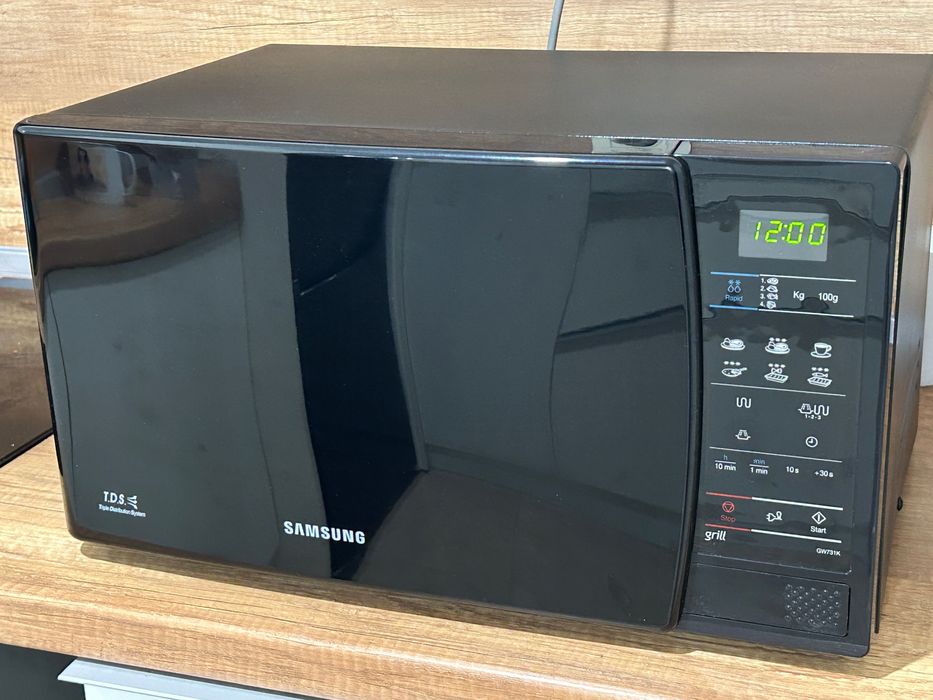Samsung микровълнова фурна с грил