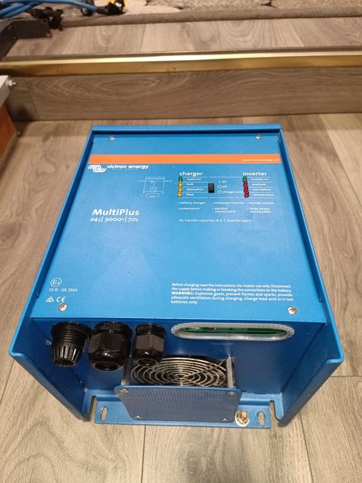 Invertor Victron multiplus 3000VA si baterie lifepo4 7.2kw
