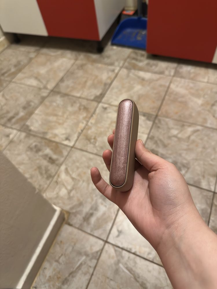 Iqos iluma cu pix