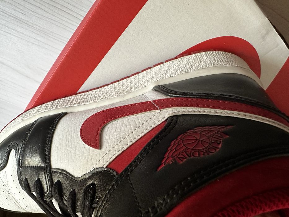 Nike Air Jordan 1 Mid Gym Red