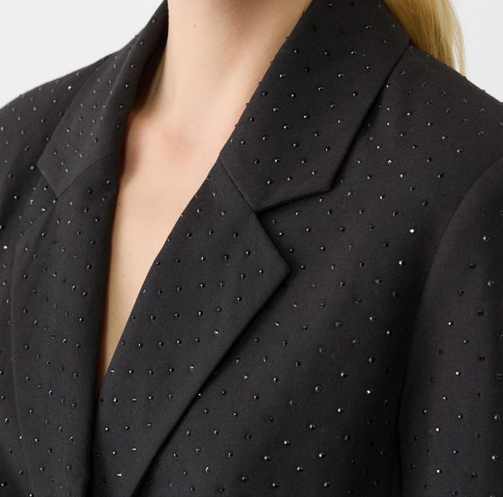 Blazer scurt cu detalii stralucitoare Stradivarius S