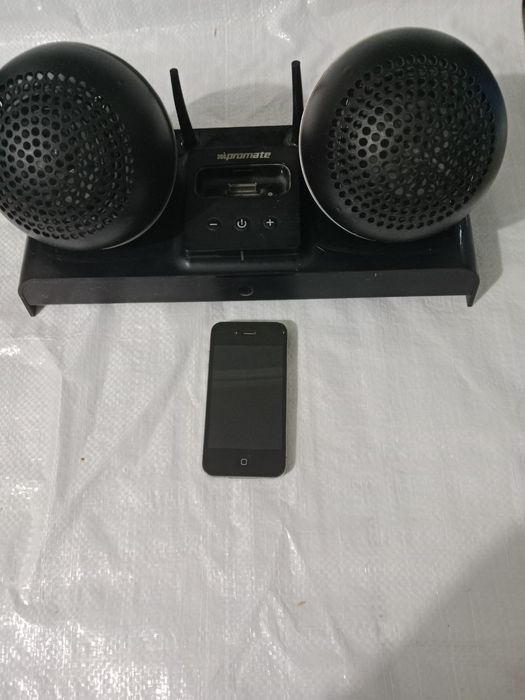 Продается айфон 4