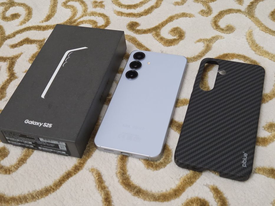 Продам Samsung S25 синего цвета Самсунг С25