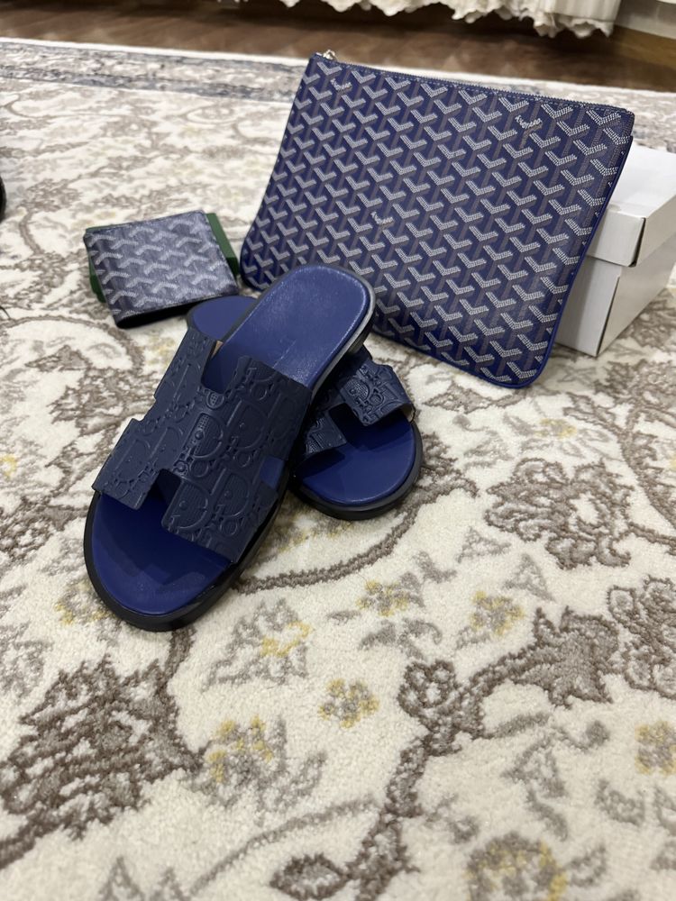 Тапочки Dior новые!