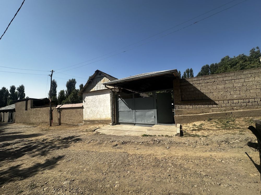 Родительский дом Uy sotilad  15 sotix 5 xona hamma narsasi bor