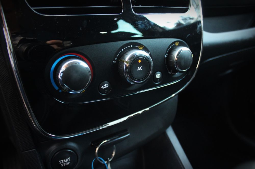 Renault Clio 4.  09 tce