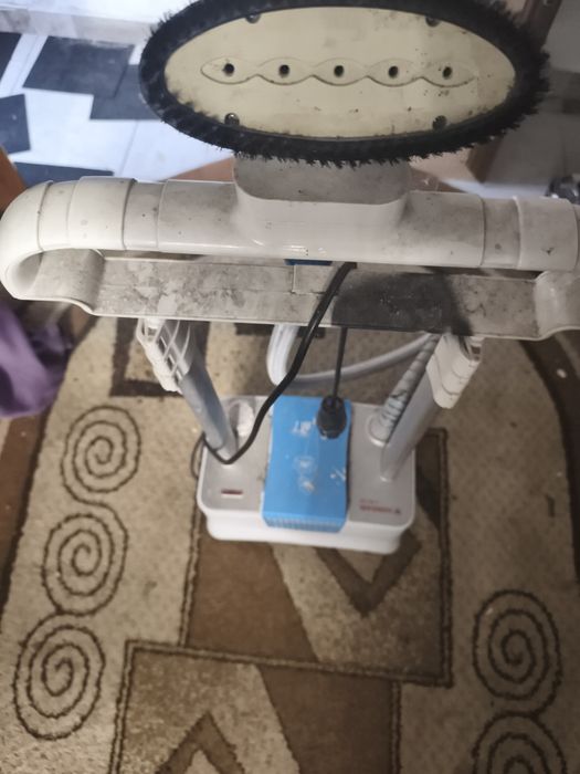 Vând aparat de calcat