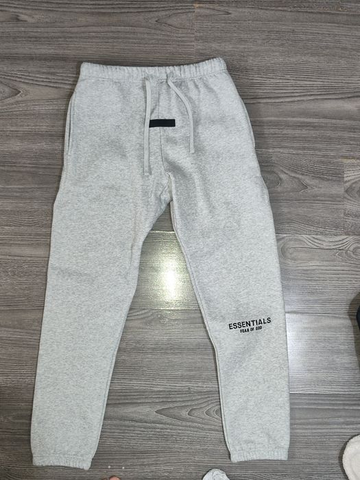 Pantaloni Essentials