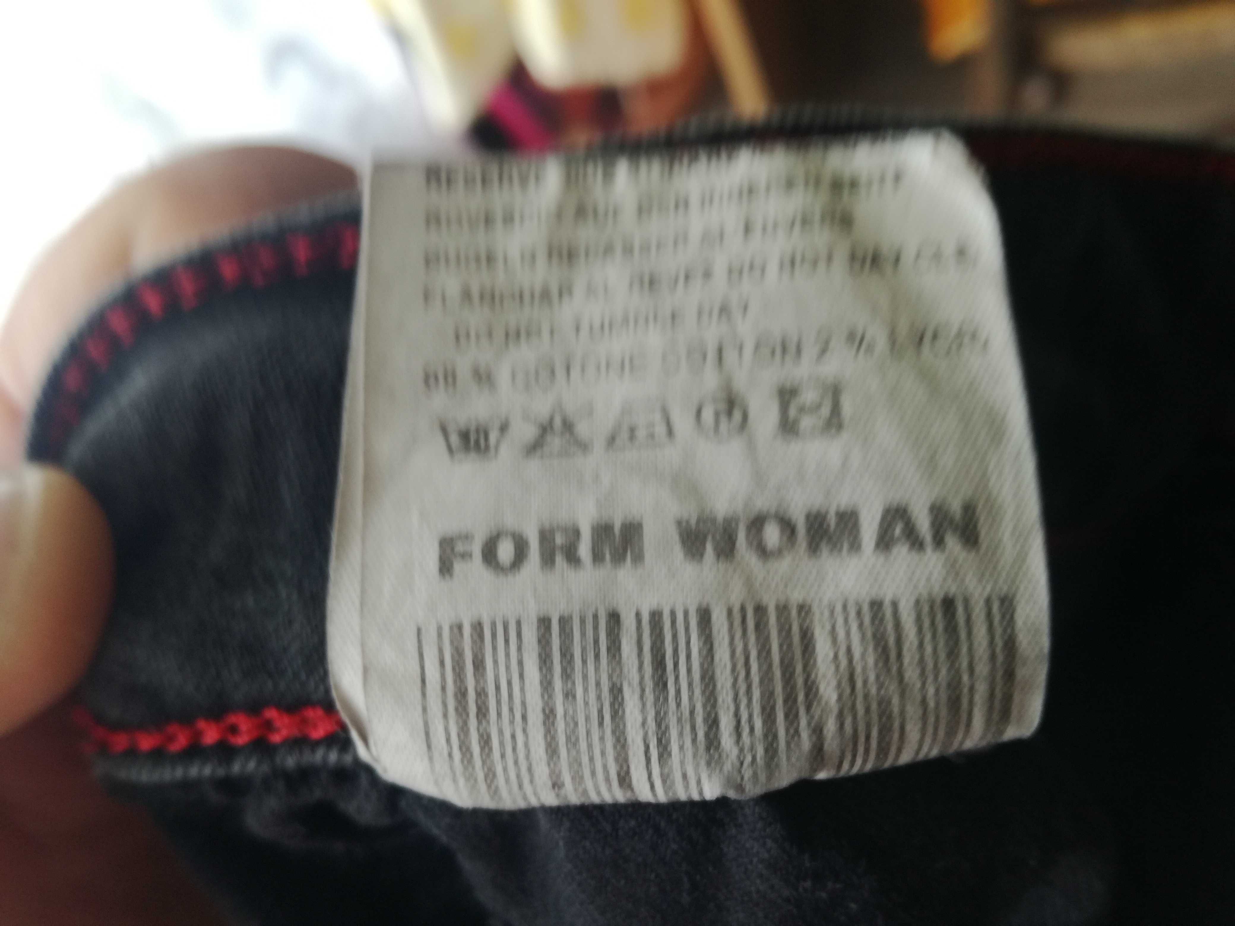 Продавам черни оригинални дънки-LUIZIN