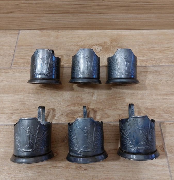 Руски мелхиорени подстакани