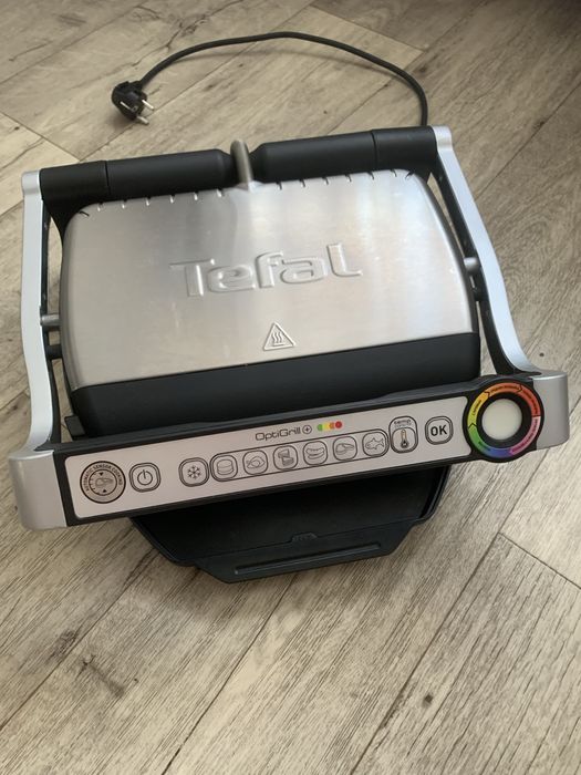Продам электрогриль Tefal Optigrill+  GC712034