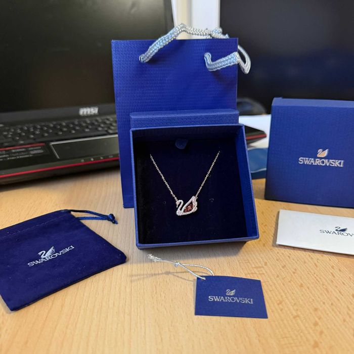 Lantisor Swarovski Rose Crystal Nou//Premium